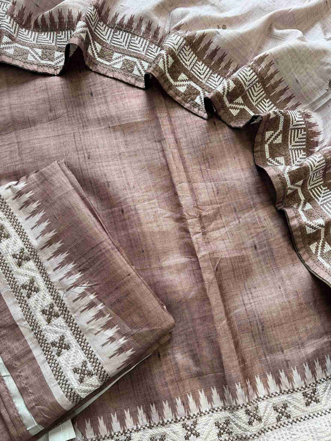 Formal and semi party wear unstitched suit - The Zareesh