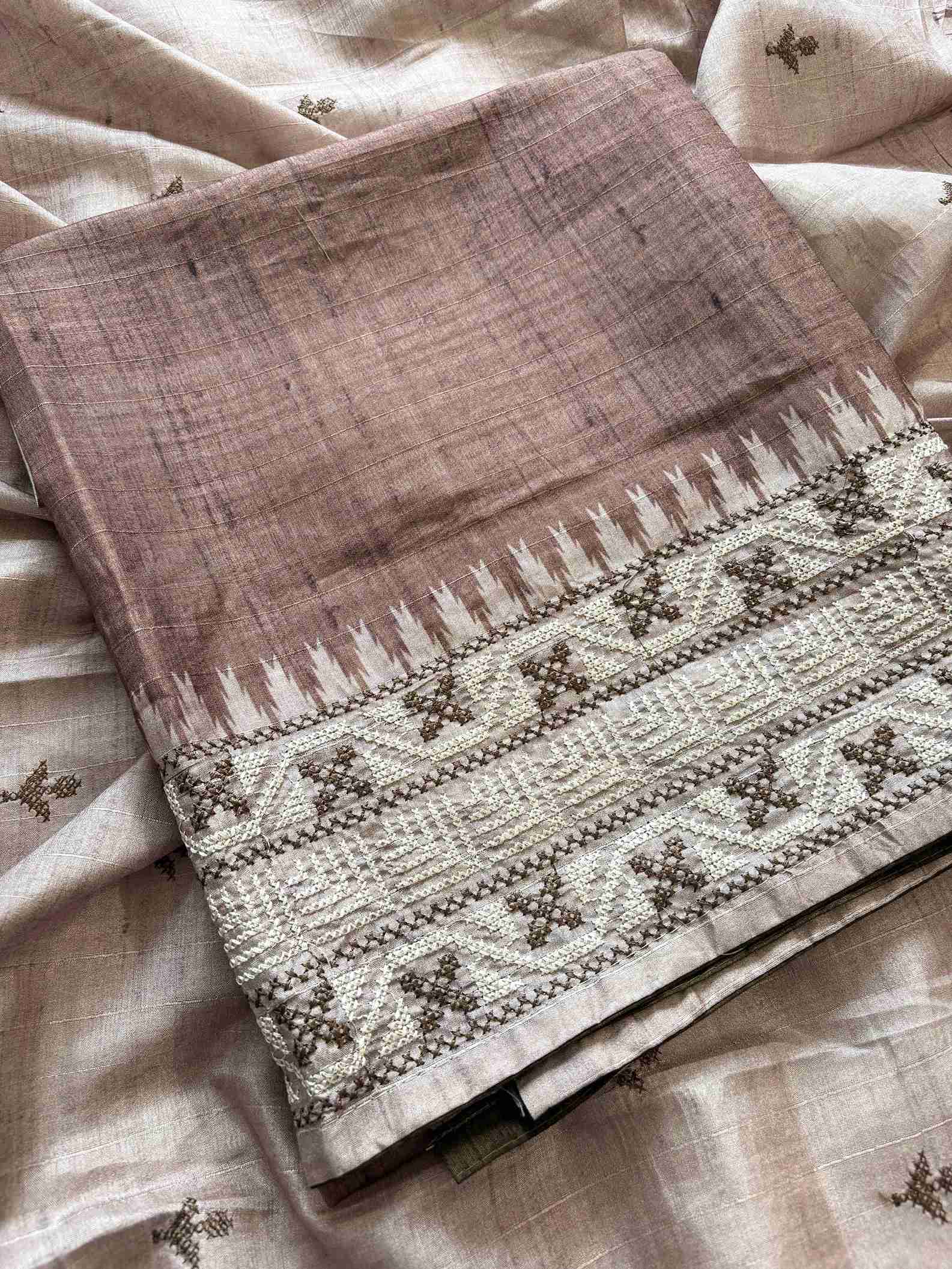 Formal and semi party wear unstitched suit - The Zareesh