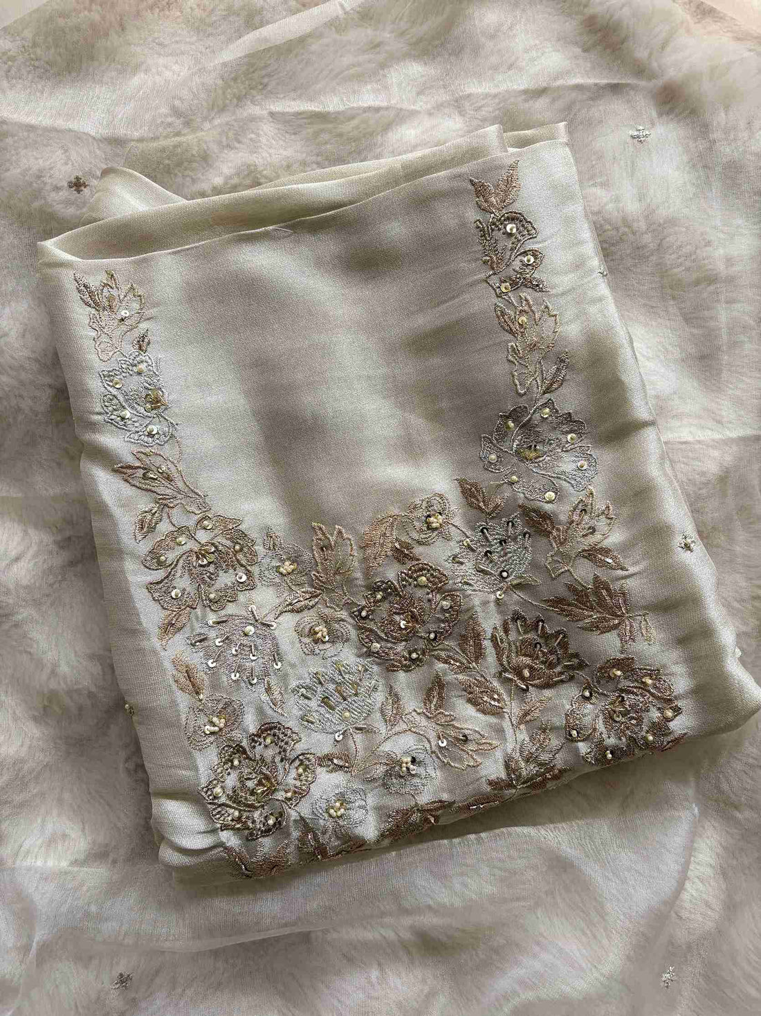 Very Elegant party wear unstitched suit - The Zareesh