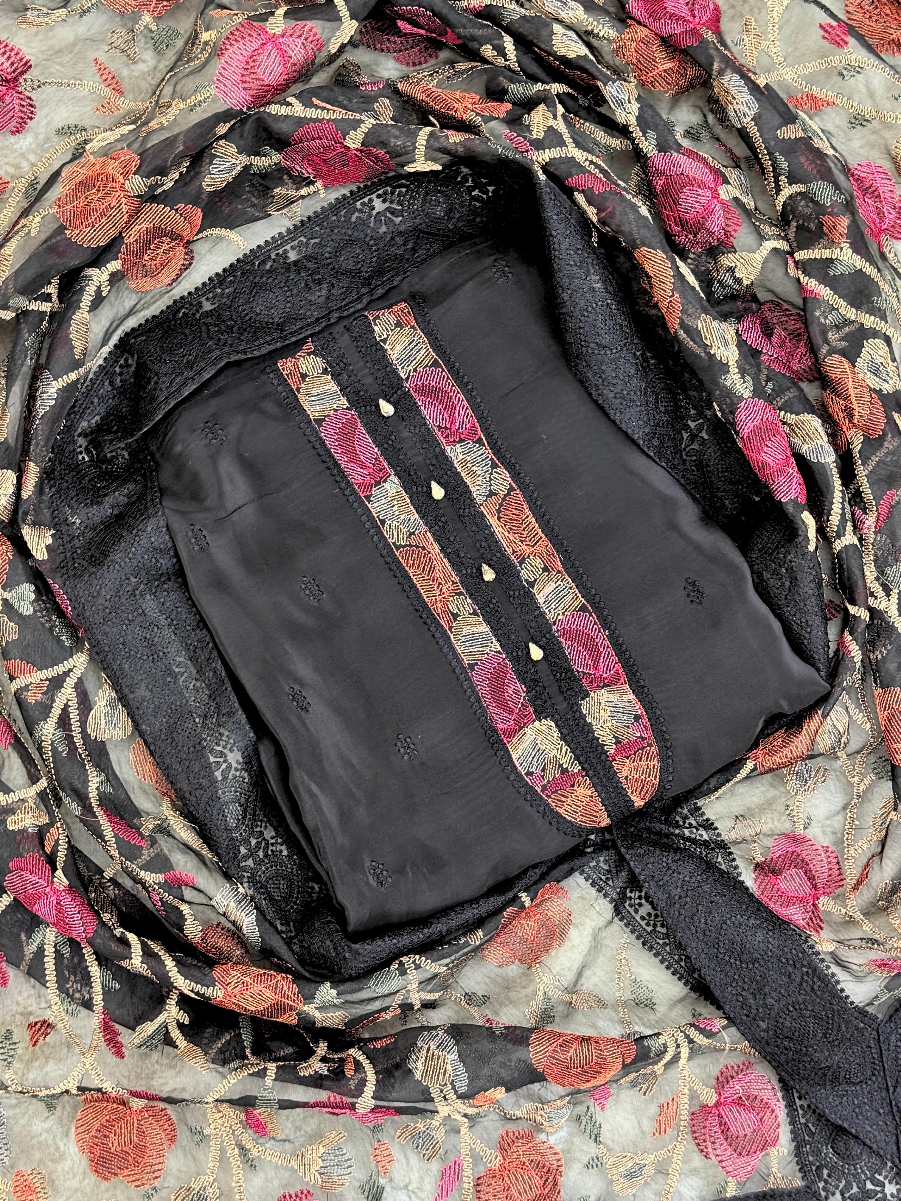 Gul-e-Ishq: Black Suit with Rose Threadwork & Sheer Floral Dupatta