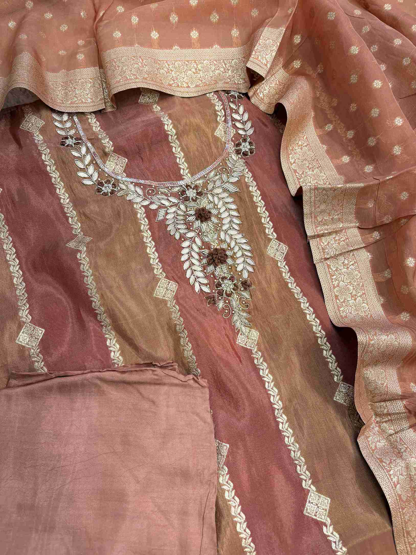 unstitched suit for women in shimmer tissue fabric with banarasi weaving 