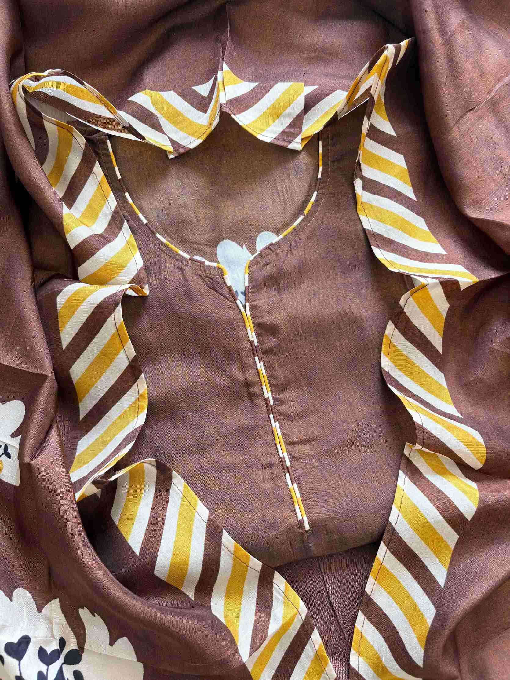 Russian Silk Digitally Printed unstitched suit - The Zareesh