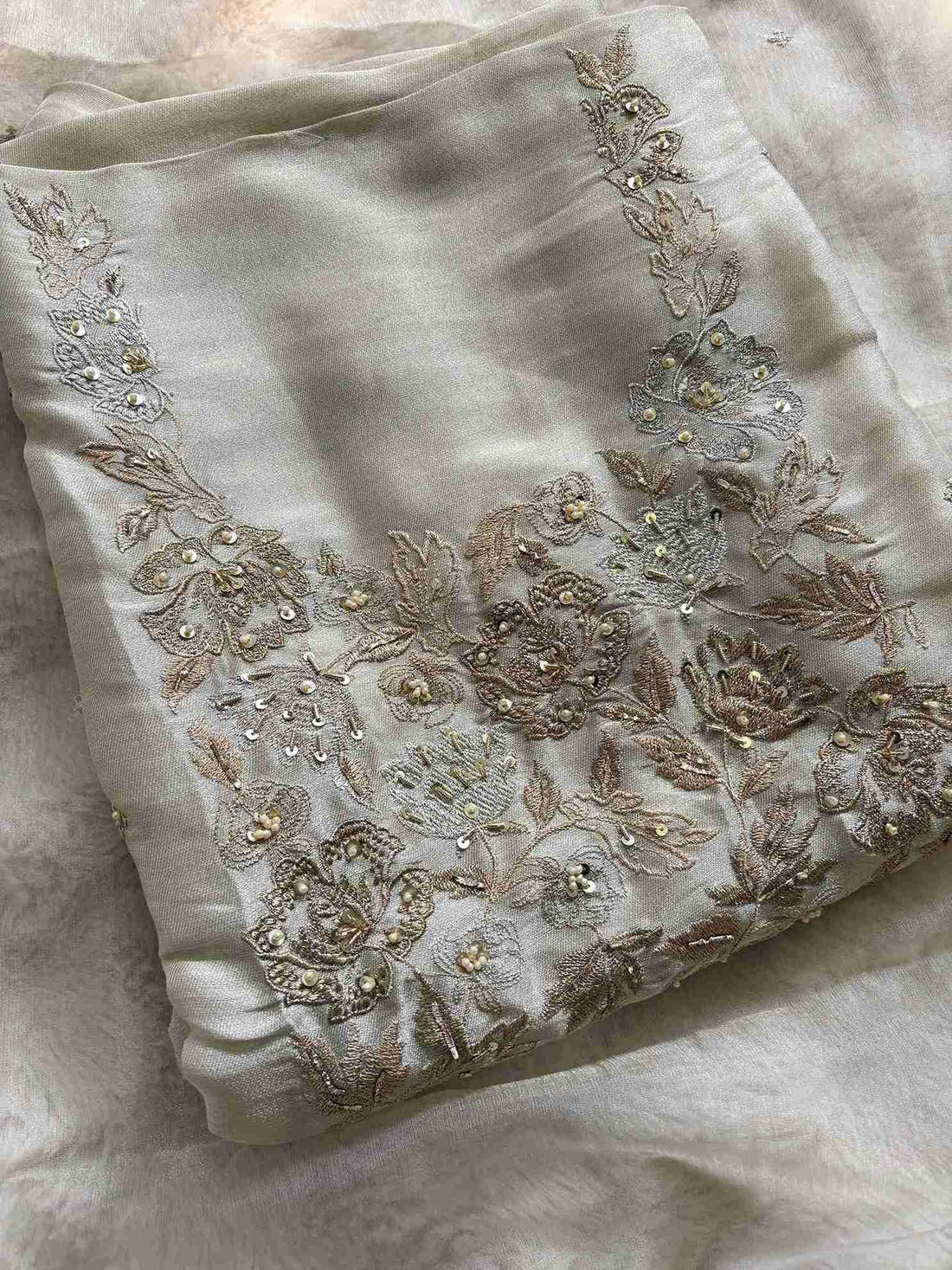 Very Elegant party wear unstitched suit - The Zareesh