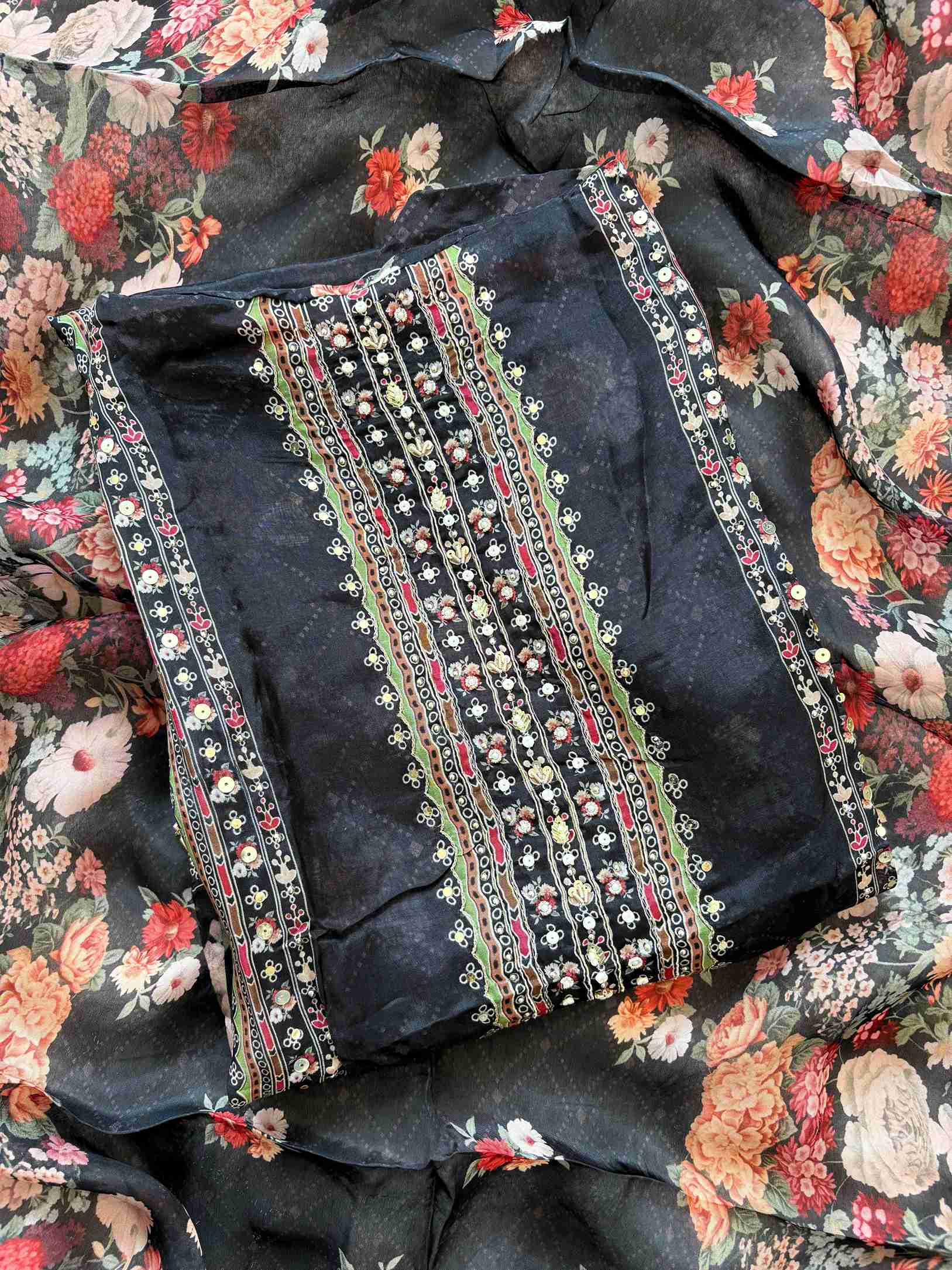 Soft organza Unstitched shirt with pakistani lawn inspired look - The Zareesh