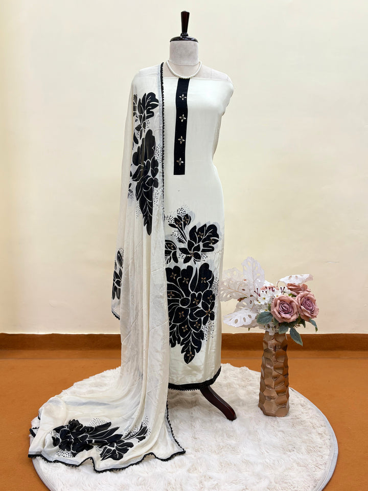Zoya-e-Zehra: Ivory Black Appliqué Suit with Chic Motifs & Contrast Dupatta