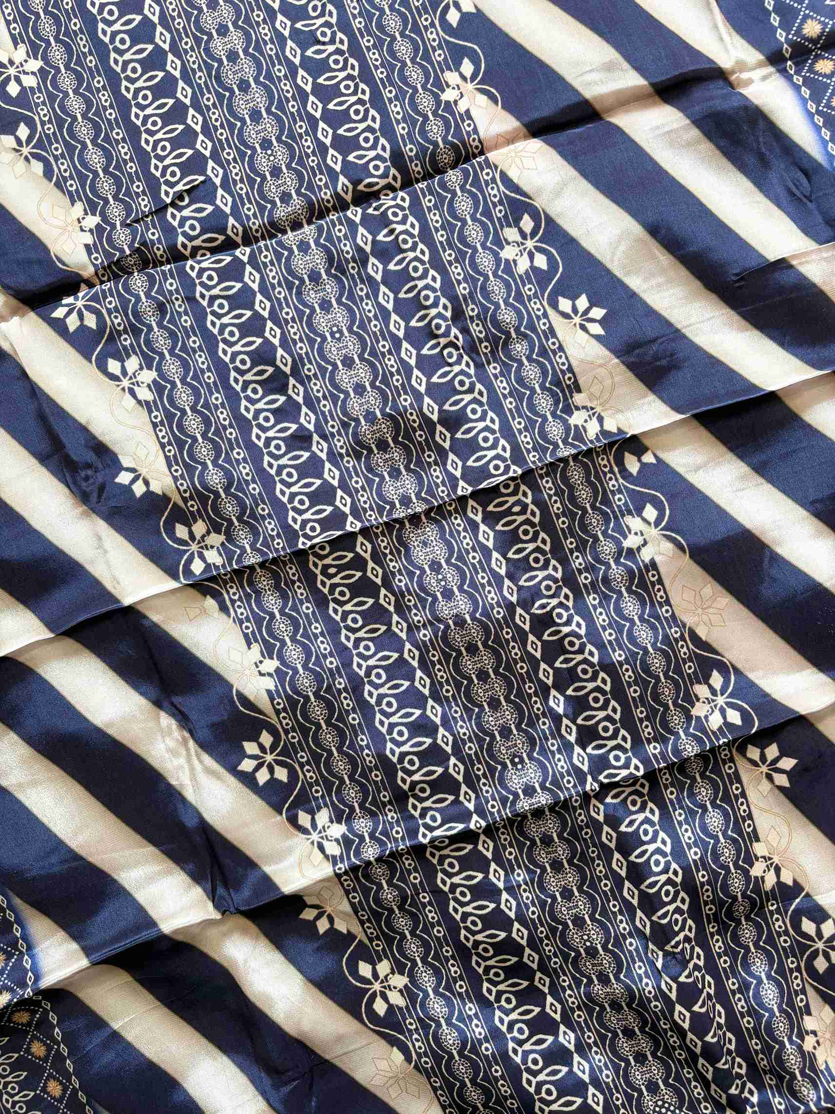 Striped Crepe Unstitched suits - The Zareesh