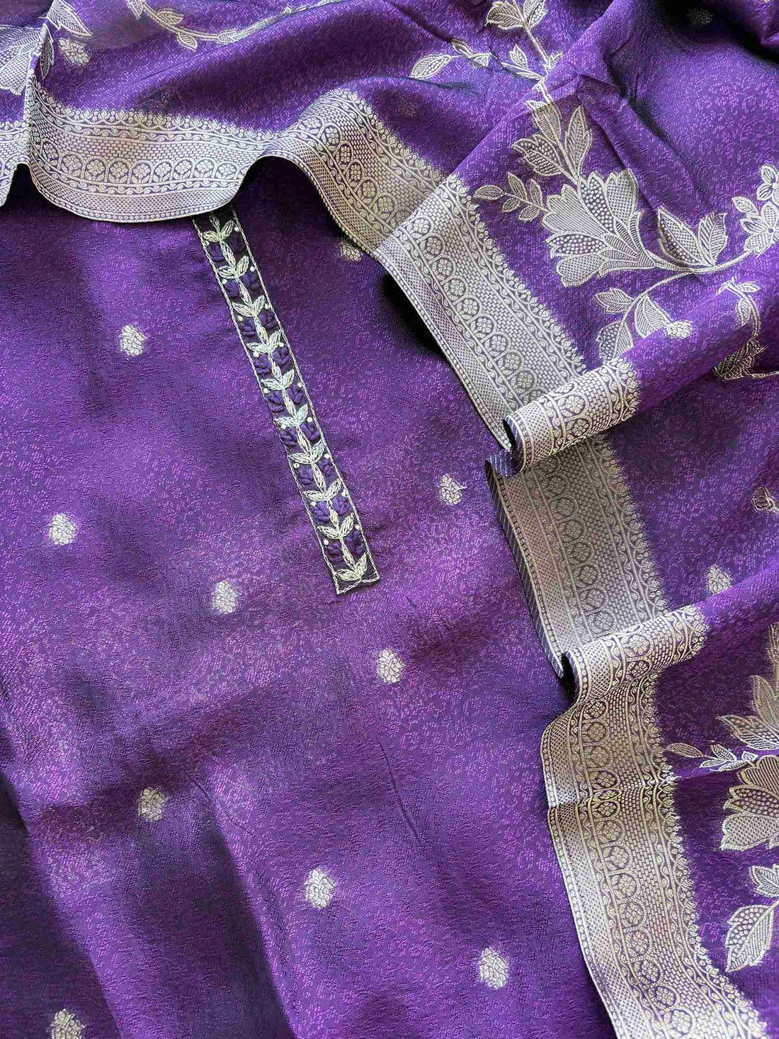 Jacquard unstitched suit - The Zareesh