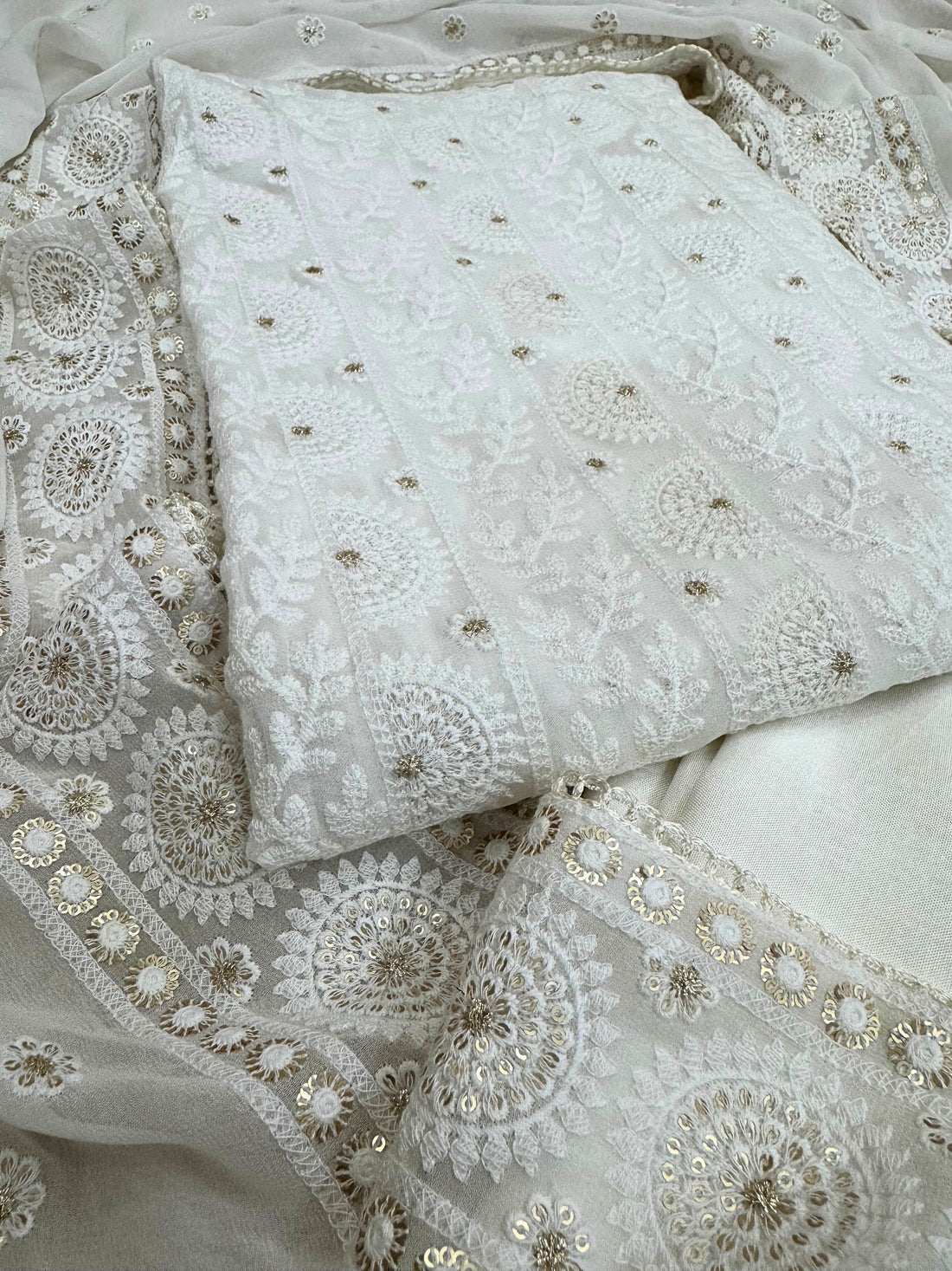 Noor-e-Nazakat: White Chikankari Suit with Sequin Highlights & Net Dupatta