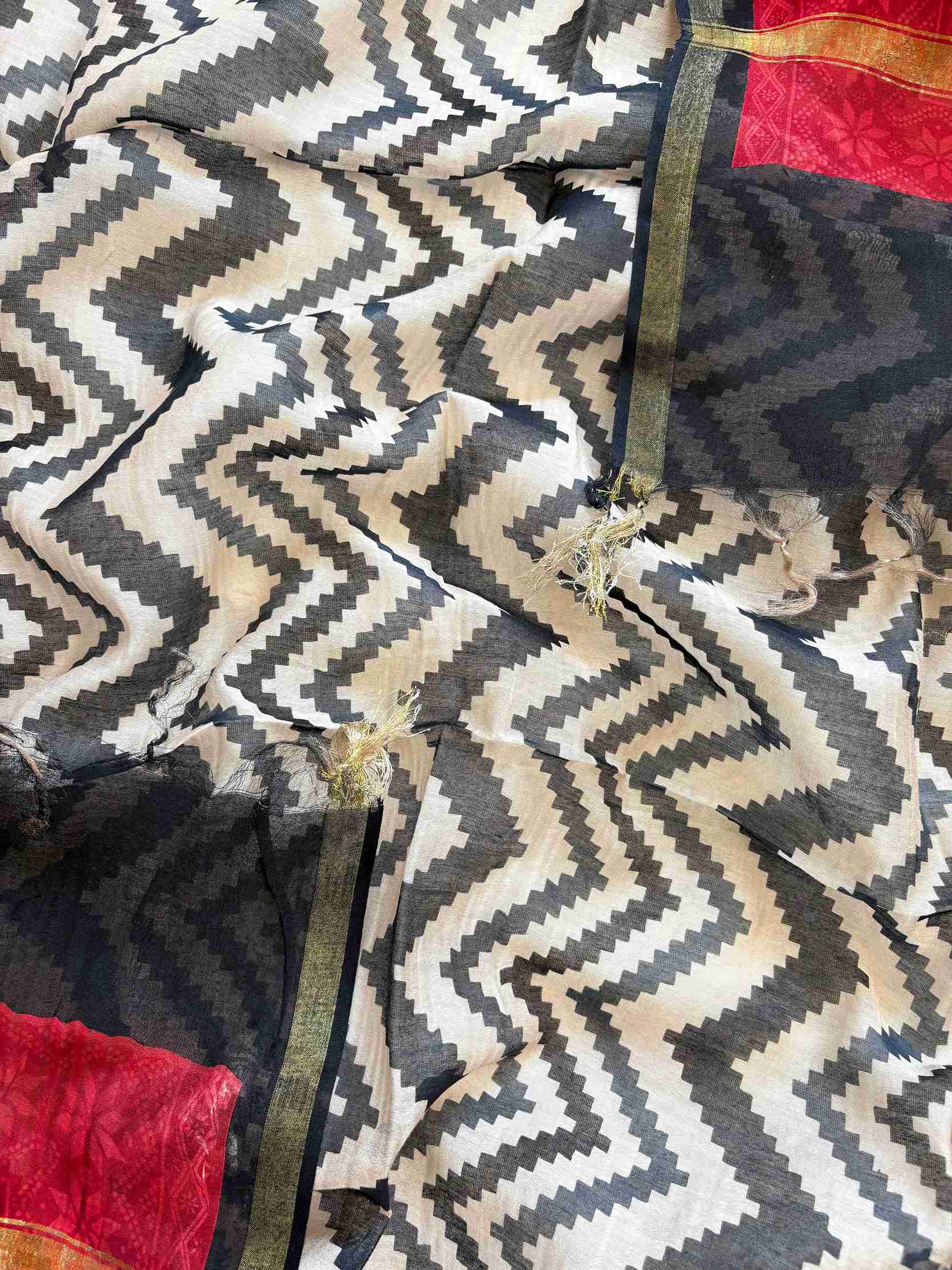 Unstitched Maheshwari silk suit with traditional weaving and contrast dupatta