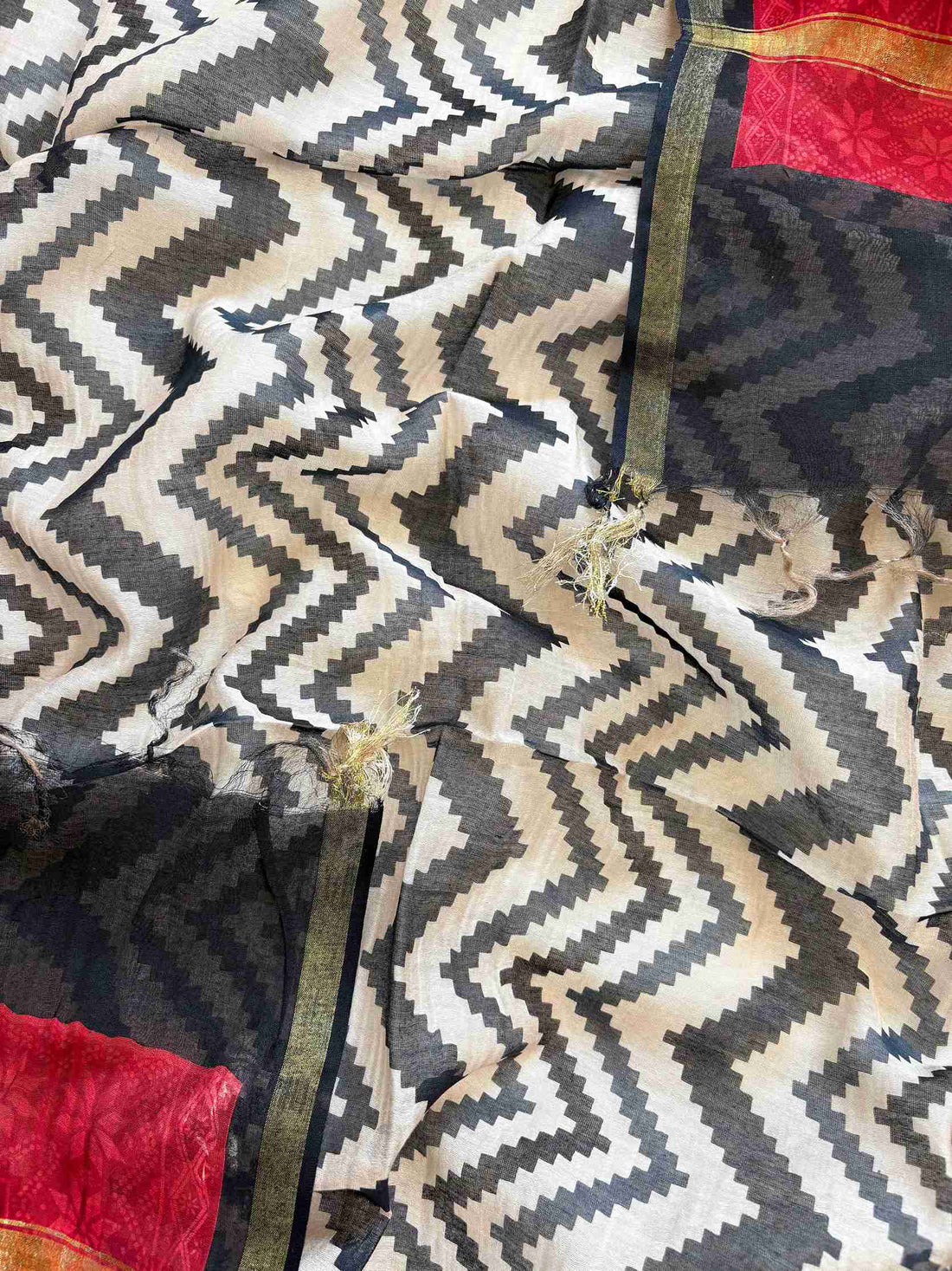 Unstitched Maheshwari silk suit with traditional weaving and contrast dupatta