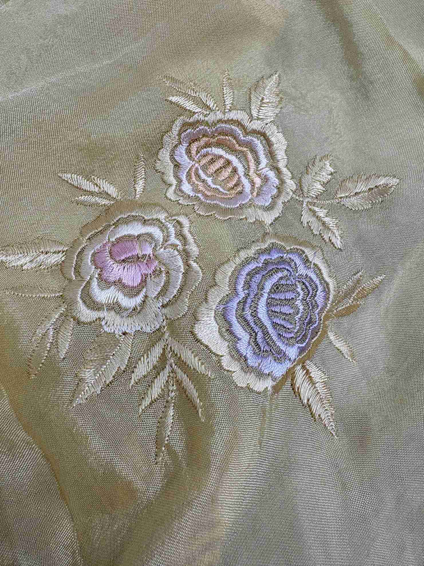 Chinnon dupatta with embroidered booties 