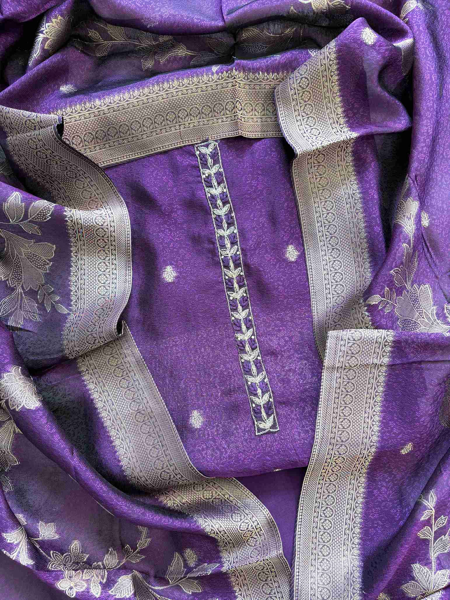 Jacquard unstitched suit - The Zareesh