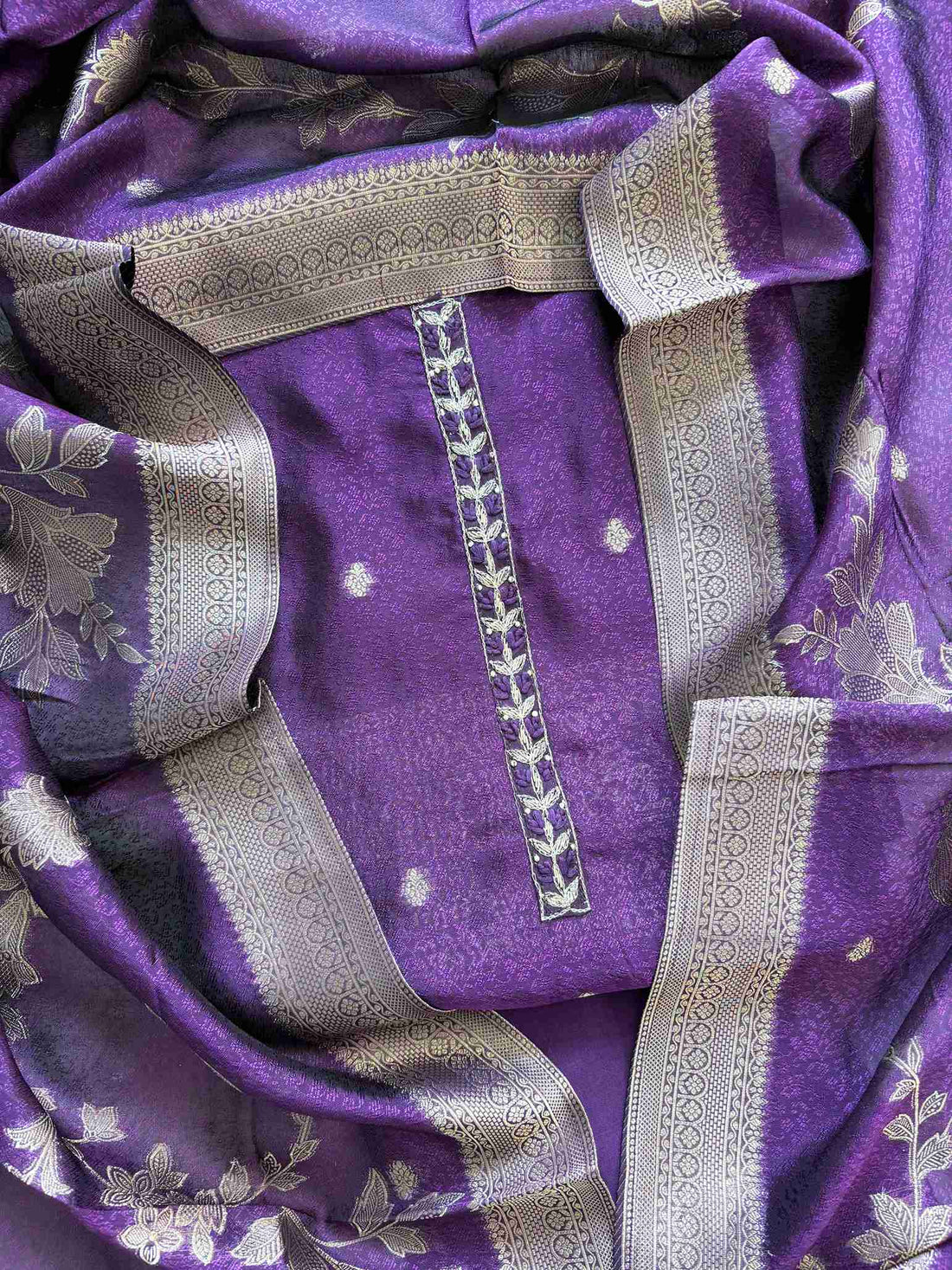 Jacquard unstitched suit - The Zareesh