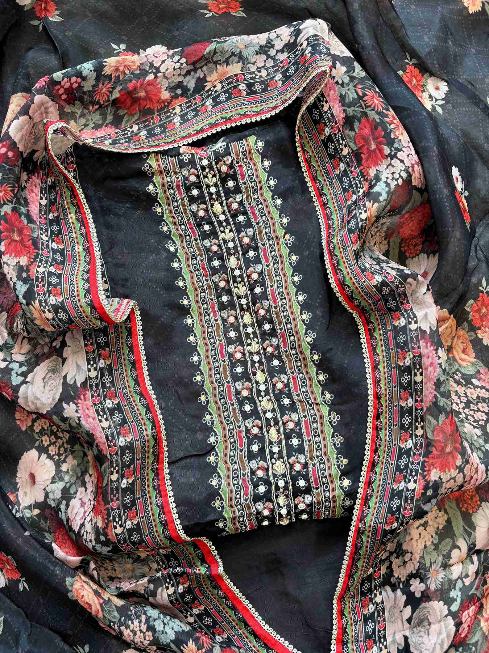 Soft organza Unstitched shirt with pakistani lawn inspired look - The Zareesh