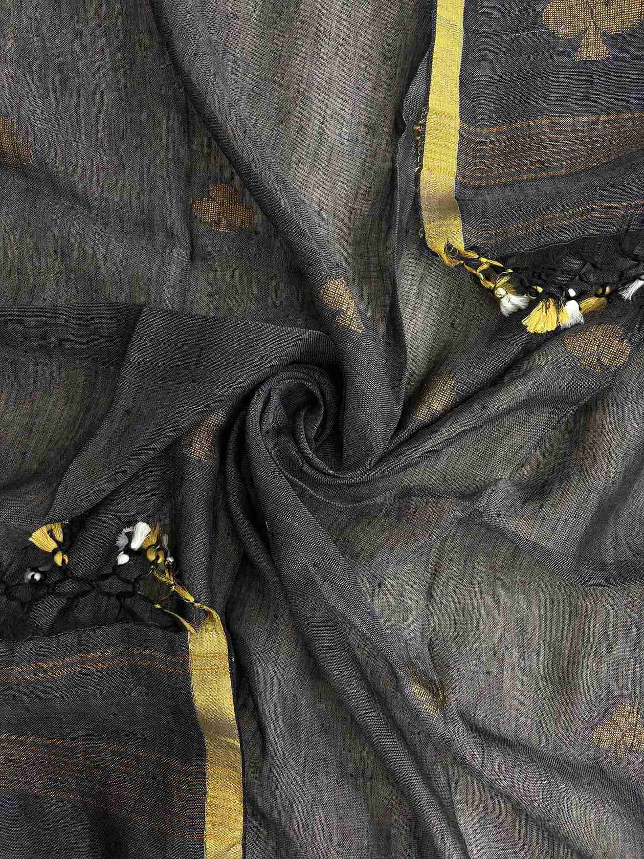 Scalloped border finishing detail on charcoal grey pure handloom linen dupatta edge