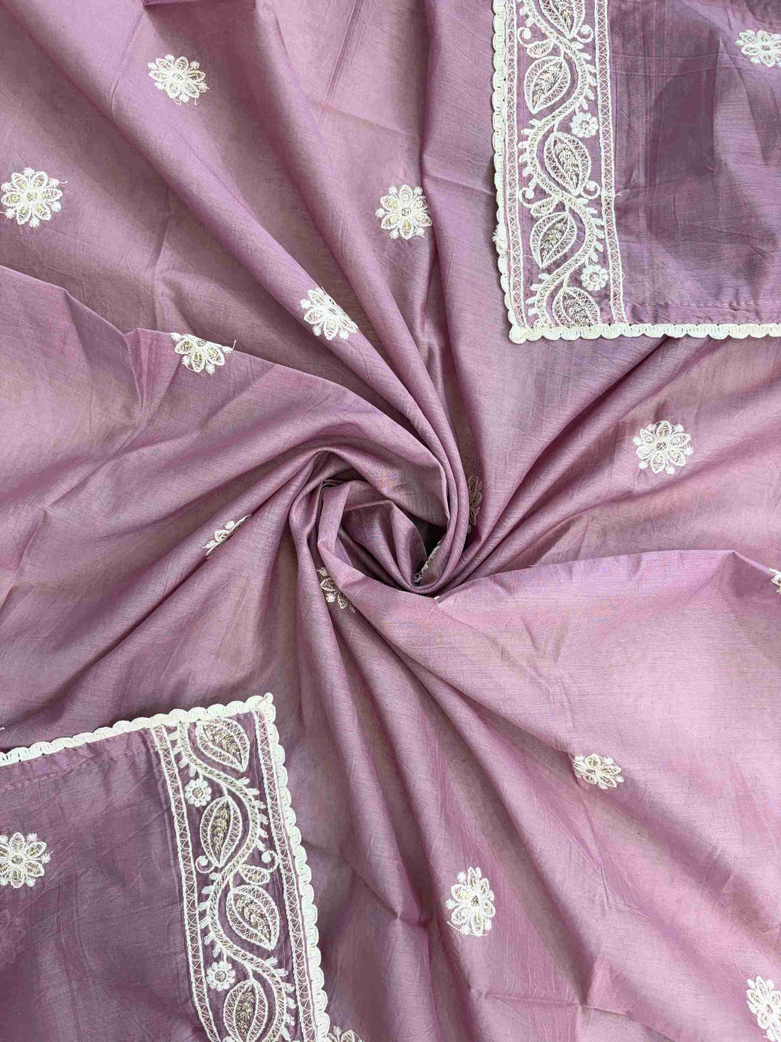 dusted mauve dupatta with white embroidered border and scalloped lace detailing