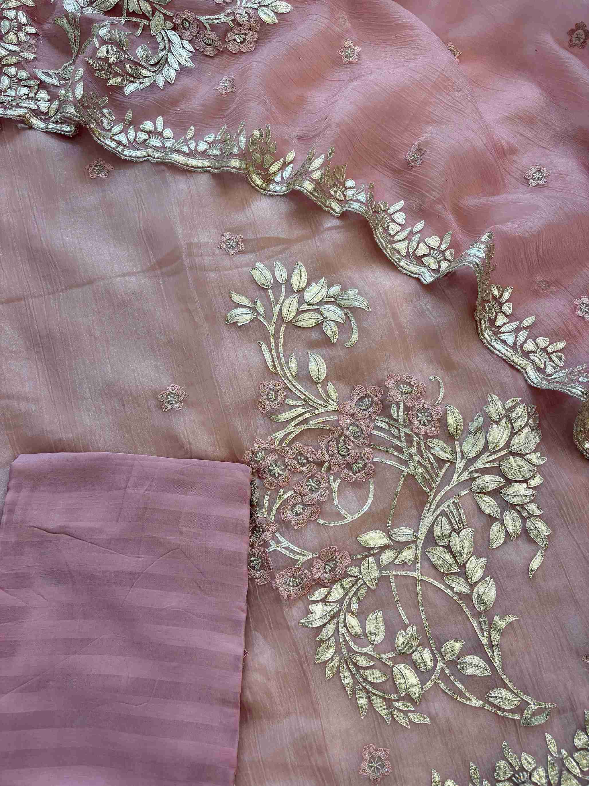 Floral silver gota motif on shirt daaman