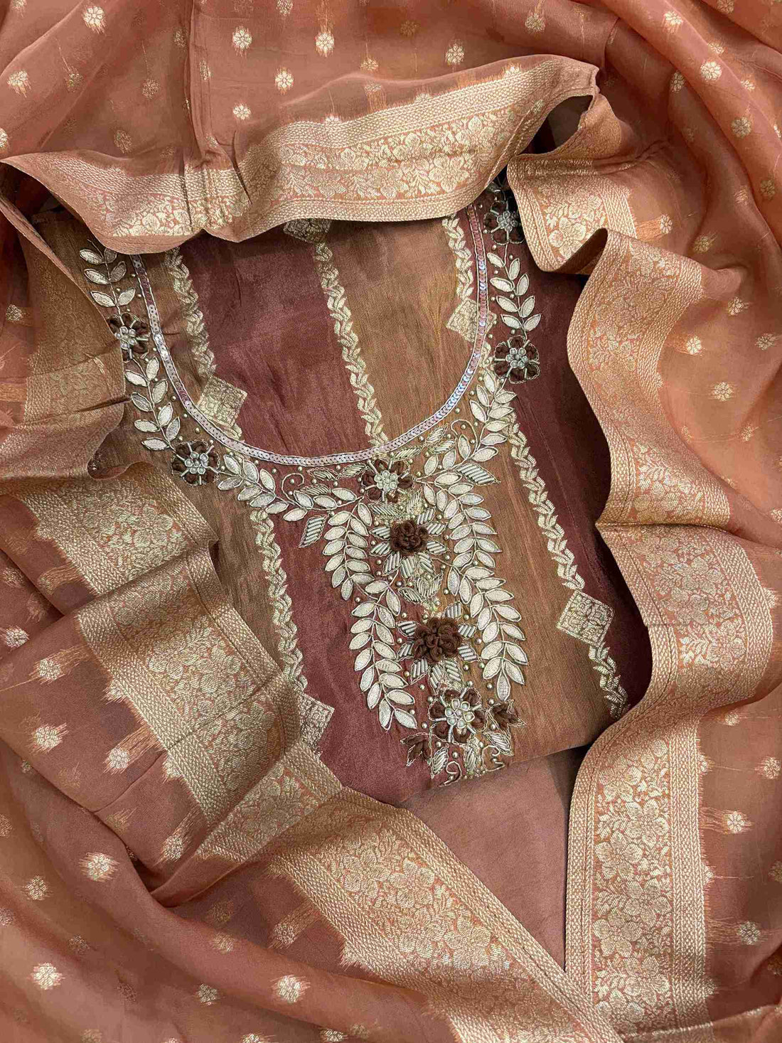 unstitched suit for women in shimmer tissue fabric with banarasi weaving 