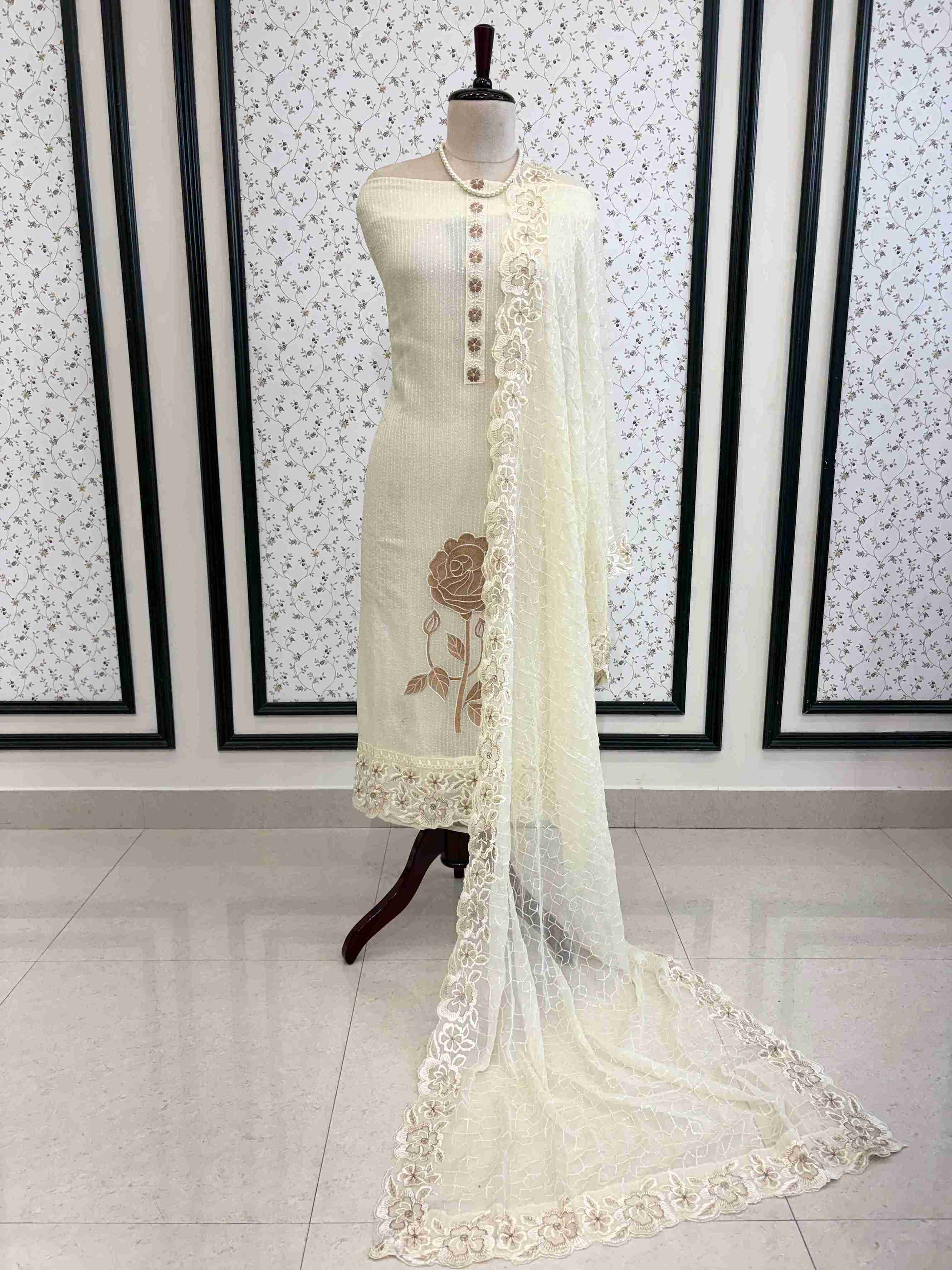 georgette unstitched suit party wear with chiffon dupatta