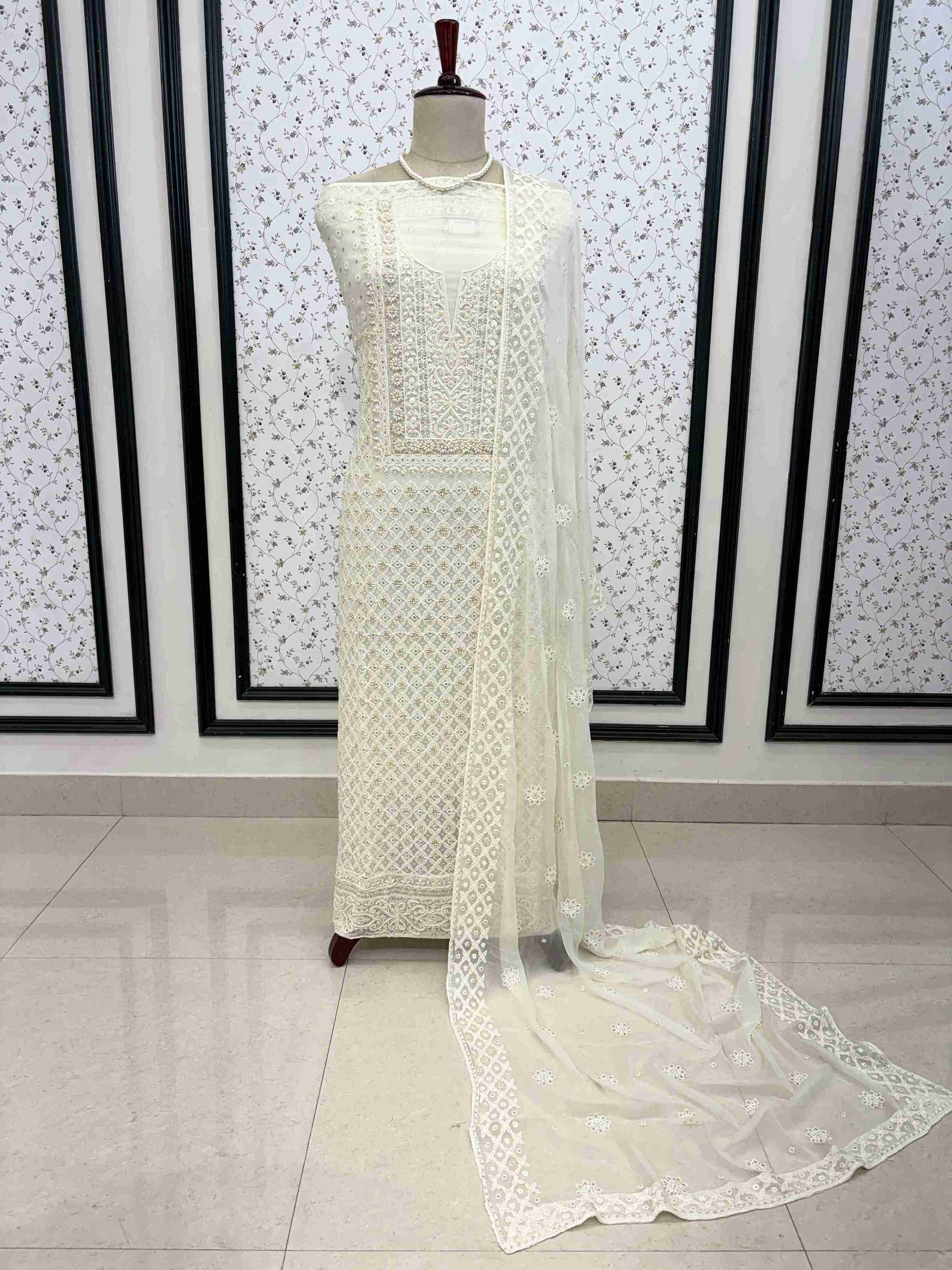 Ivory chiffon dupatta with scalloped chikankari embroidered border