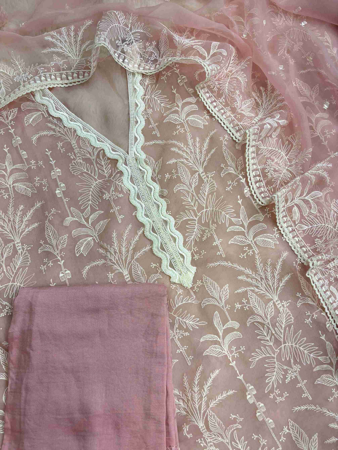 Powder pink chiffon dupatta with embroidered borders and delicate resham detailing