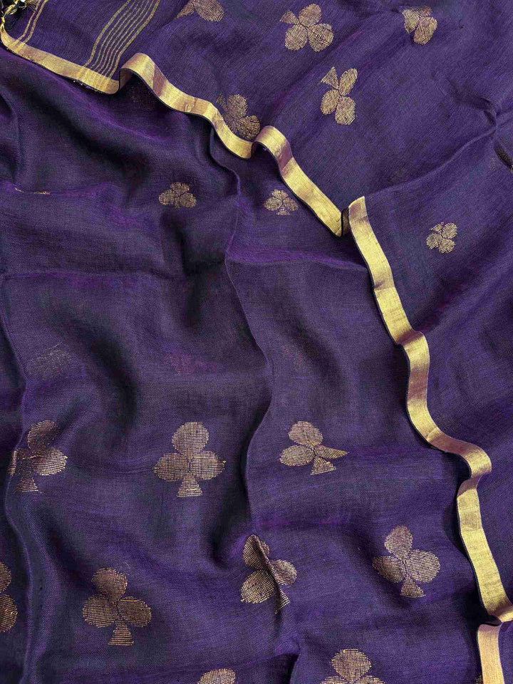 Scalloped border finishing detail on purple handloom linen dupatta edge